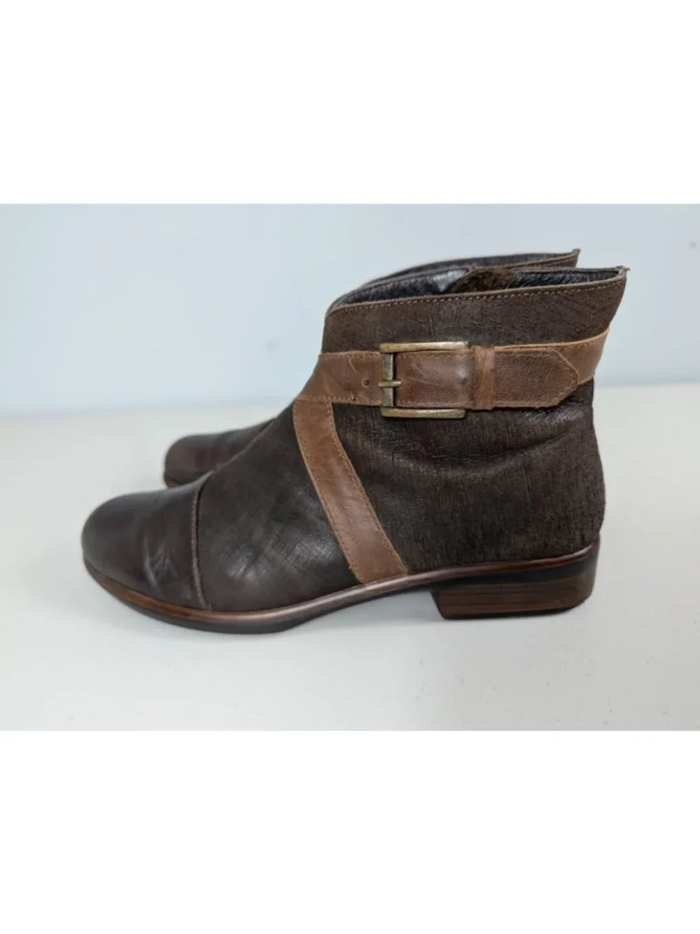 Naot Brown Leather Ankle Boots with Buckle & Side Zipper Closure women's size 7